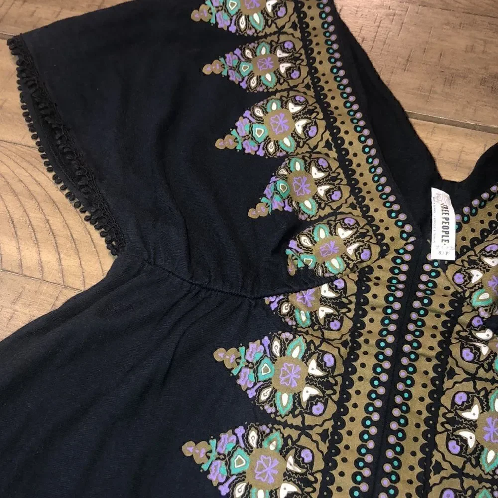 Boho Crochet 🧶 Trim VNeck Jade Colored Dress by Free People. Vacation ready!